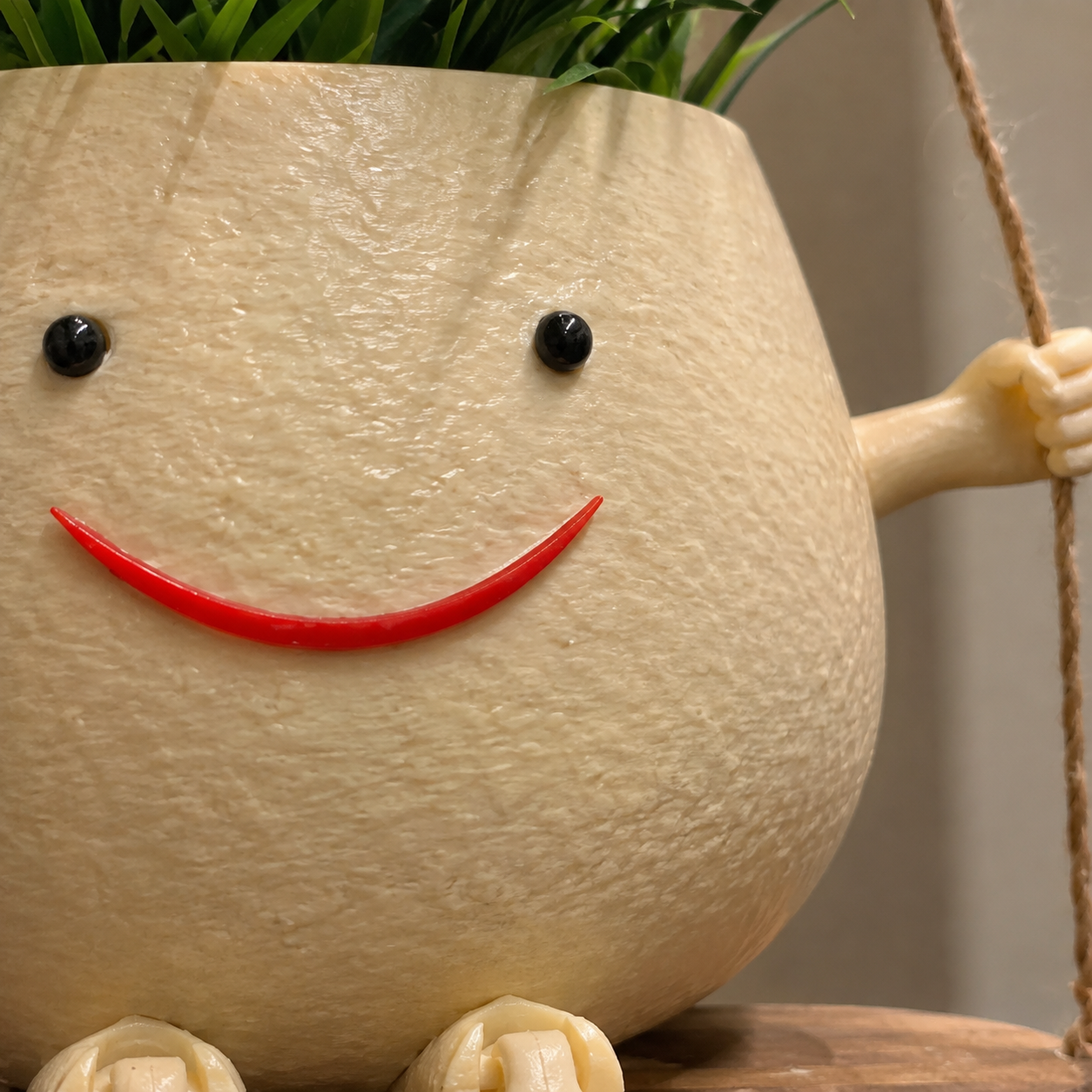Minibu™ Swinging 'I'm fine' Pot