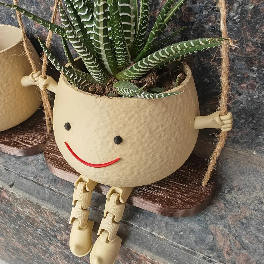 Smiling Swing Pot